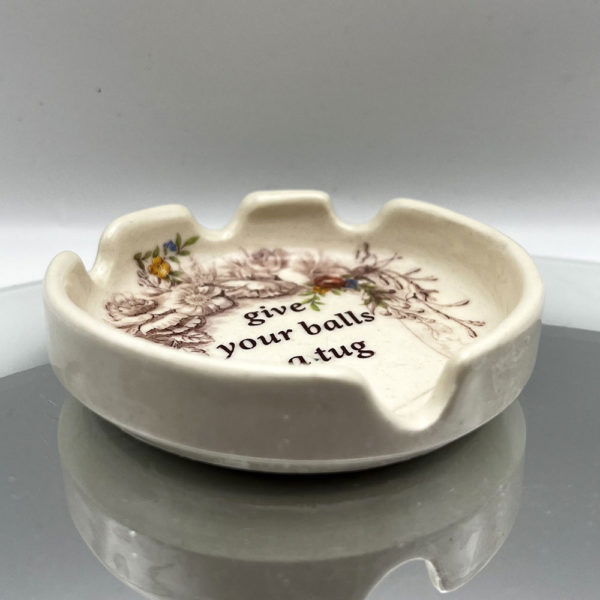 Custom ash tray - raccoon - for Susan Ann - Image 2