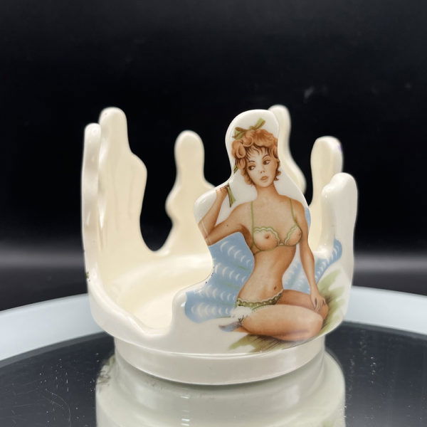 Wiggly Biggly Ash Tray/Ring Holder