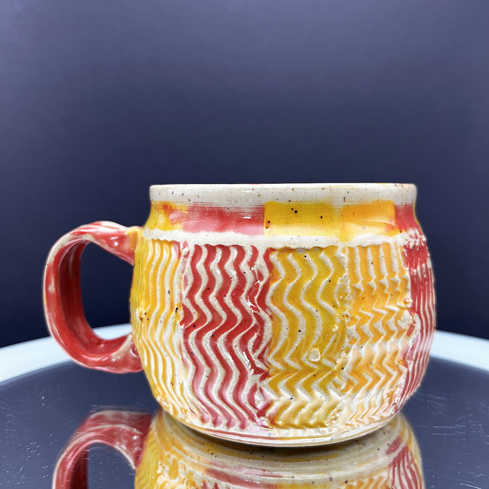 Vertical Squirtical Mug with Pinched Handle - 12 oz - Image 4